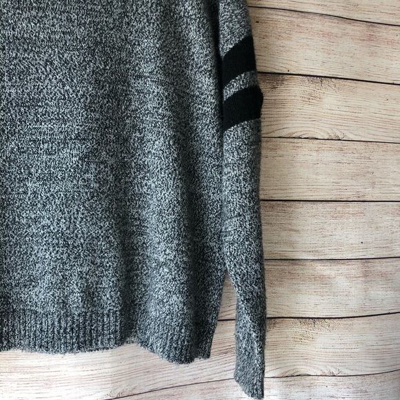 Brandy Melville Veena Pullover Sweater One Size - Picture 3 of 6